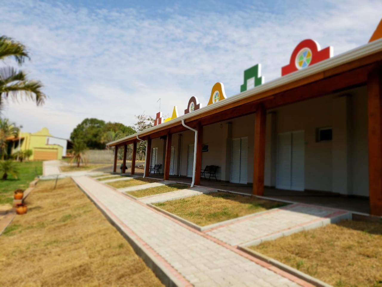 Villa De Holanda Parque Hotel Holambra Exterior photo