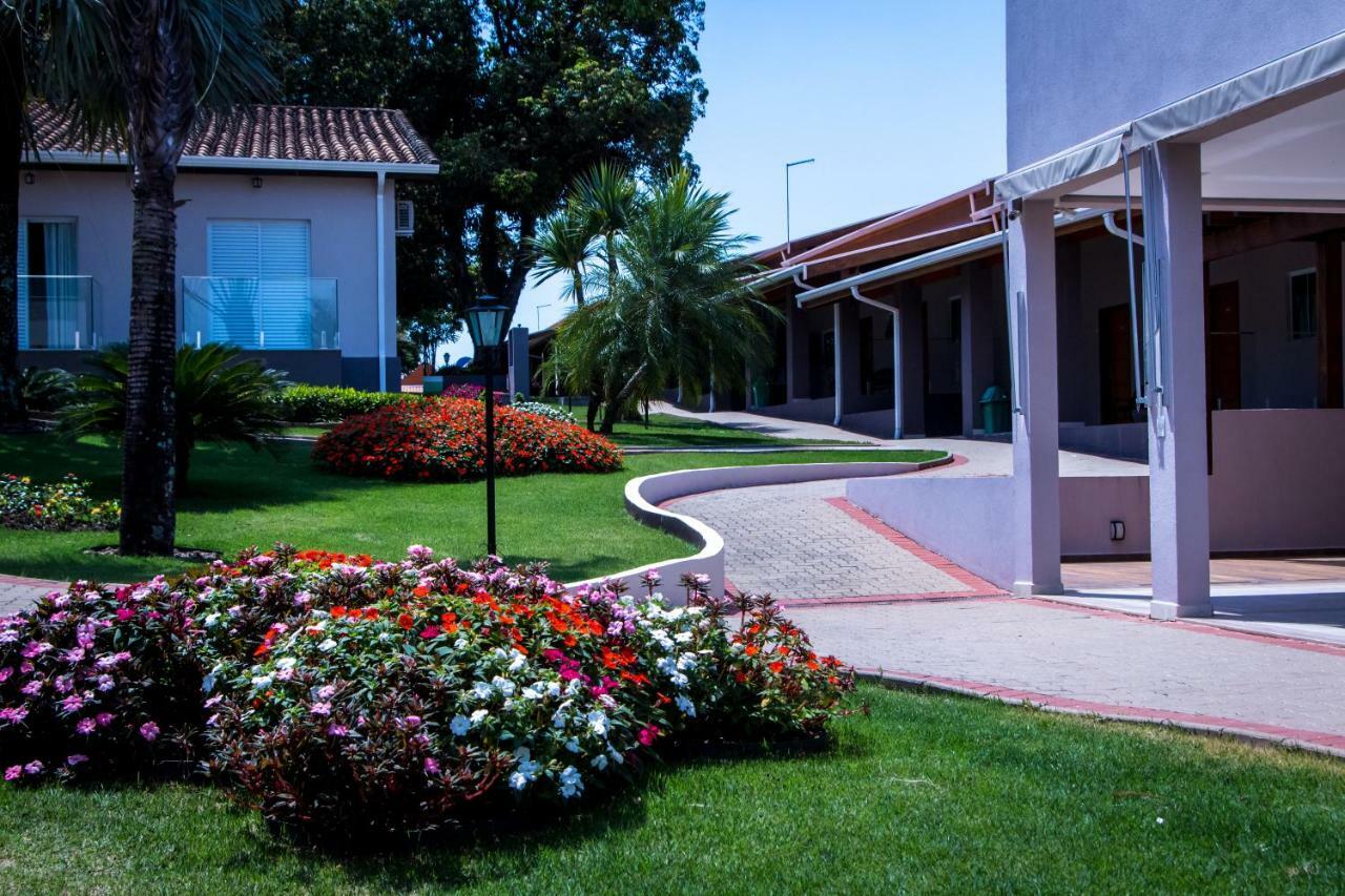 Villa De Holanda Parque Hotel Holambra Exterior photo